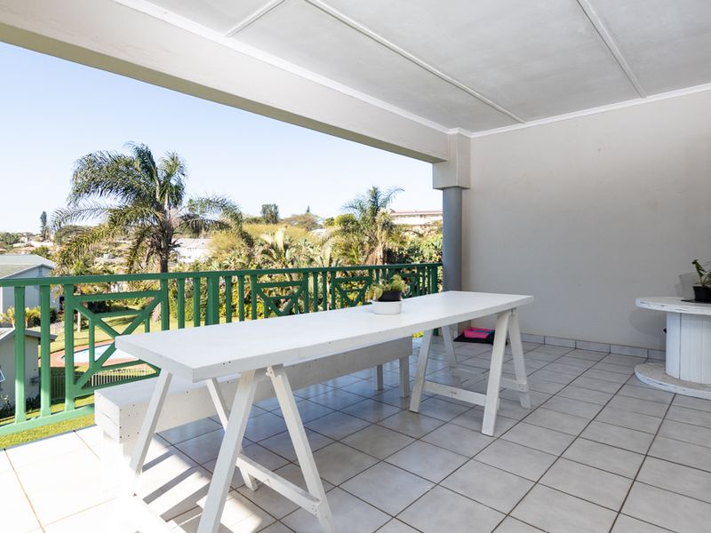 Pretty, Elevated and Sunlit - Photo 4