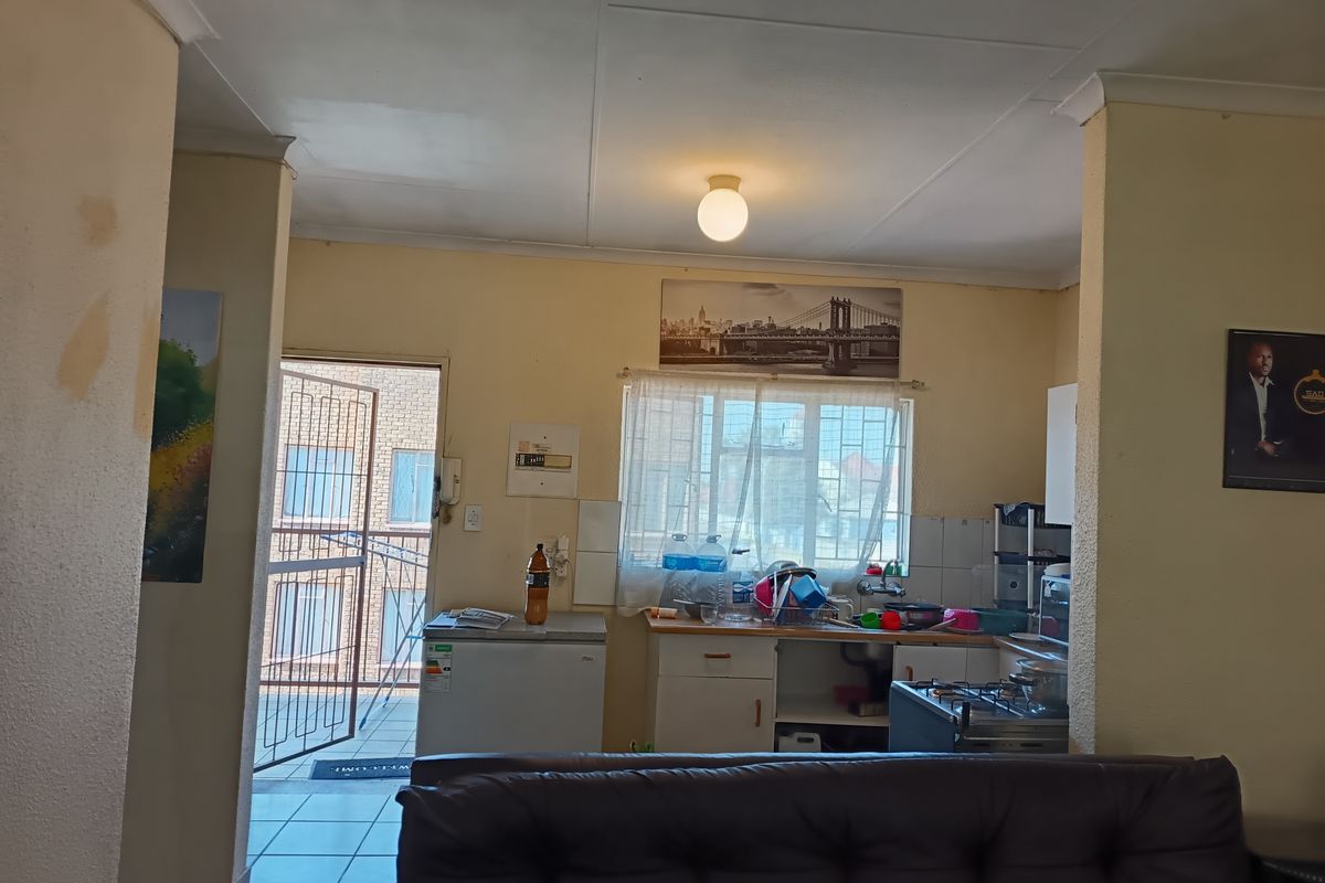 Central CBD Corner Unit – Ideal Investment Opportunity - Photo 5