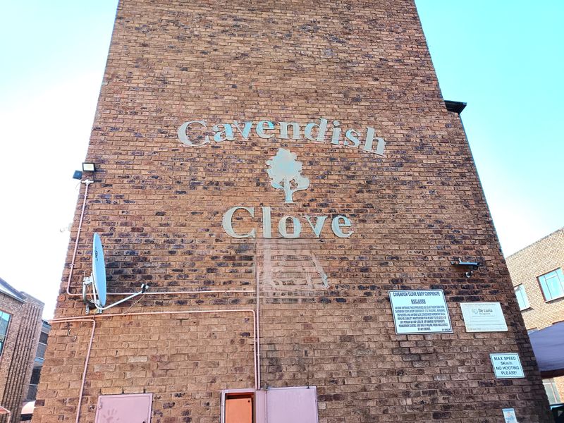 Central CBD Corner Unit – Ideal Investment Opportunity - Photo 2