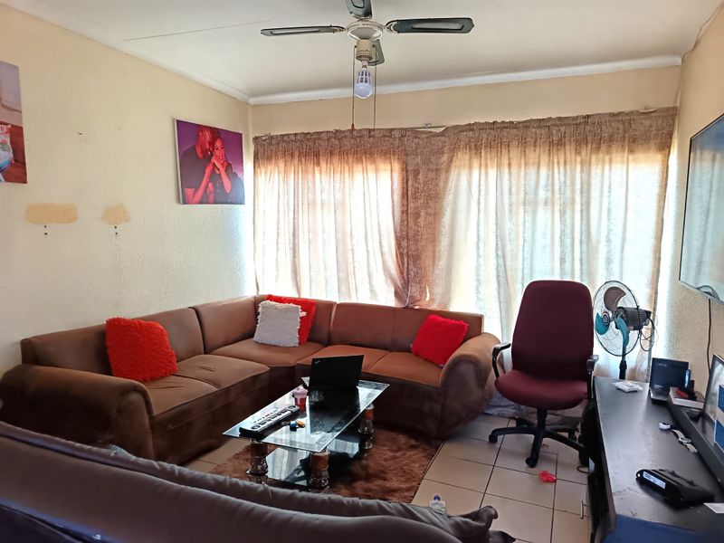 Central CBD Corner Unit – Ideal Investment Opportunity - Photo 8