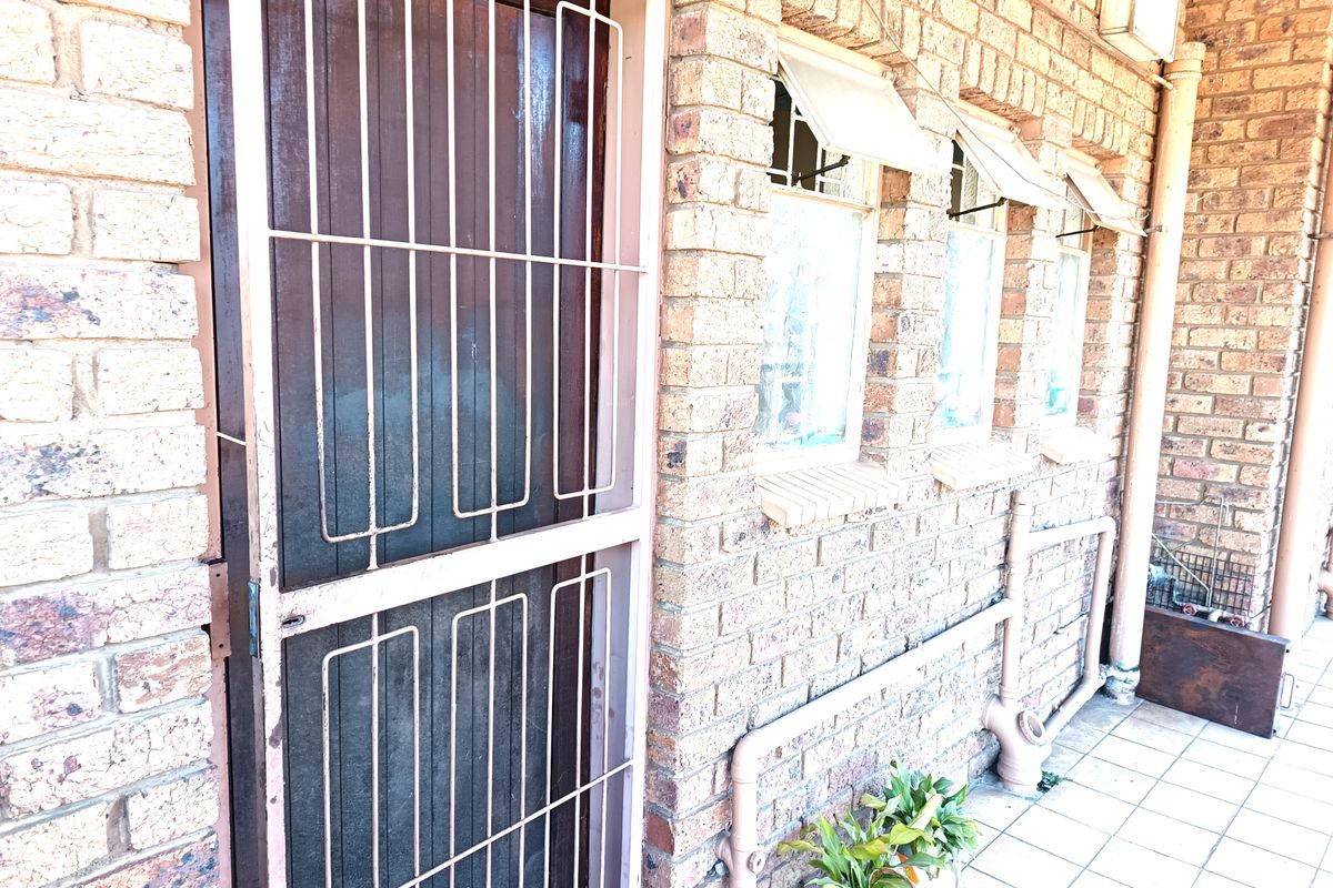 Central CBD Corner Unit – Ideal Investment Opportunity - Photo 4