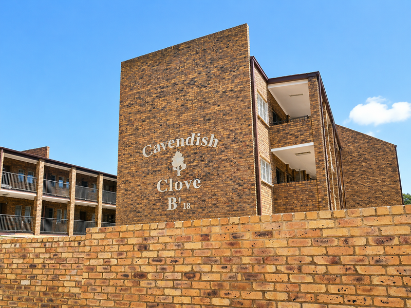 Prime CBD Corner Apartment – Perfect for First-Time Buyers or Investors - Photo 1
