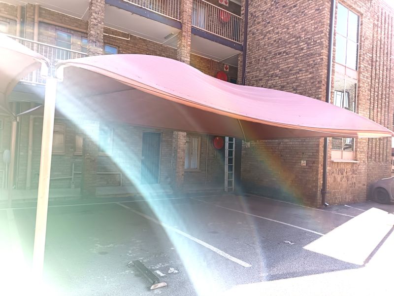 Prime CBD Corner Apartment – Perfect for First-Time Buyers or Investors - Photo 10