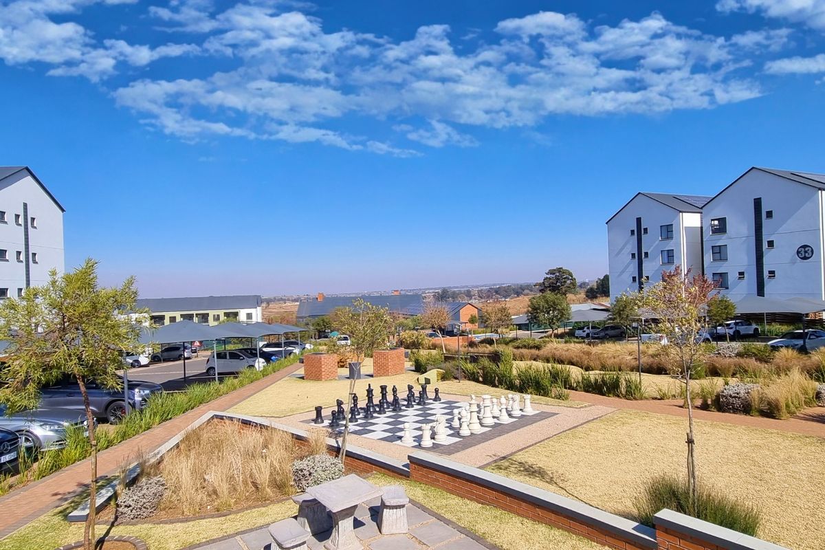 Stylish Living Meets Outstanding Investment Opportunity - Photo 3
