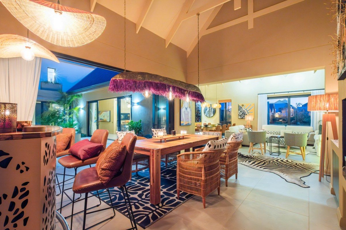 Sophisticated Sanctuary | Courtyard Living Villa with Mountain Views - Photo 3