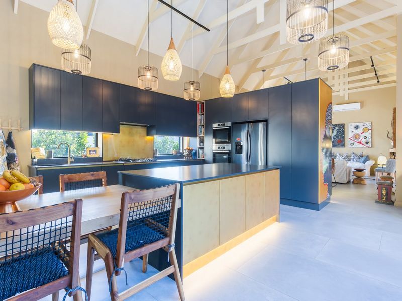 Sophisticated Sanctuary | Courtyard Living Villa with Mountain Views - Photo 2