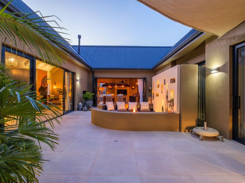 Sophisticated Sanctuary | Courtyard Living Villa with Mountain Views - Photo 6