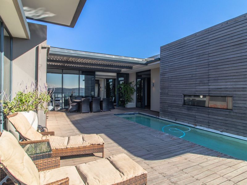 The Sky's the Limit. Fully furnished Penthouse. Come view on Friday 13th March 2026 - Photo 2