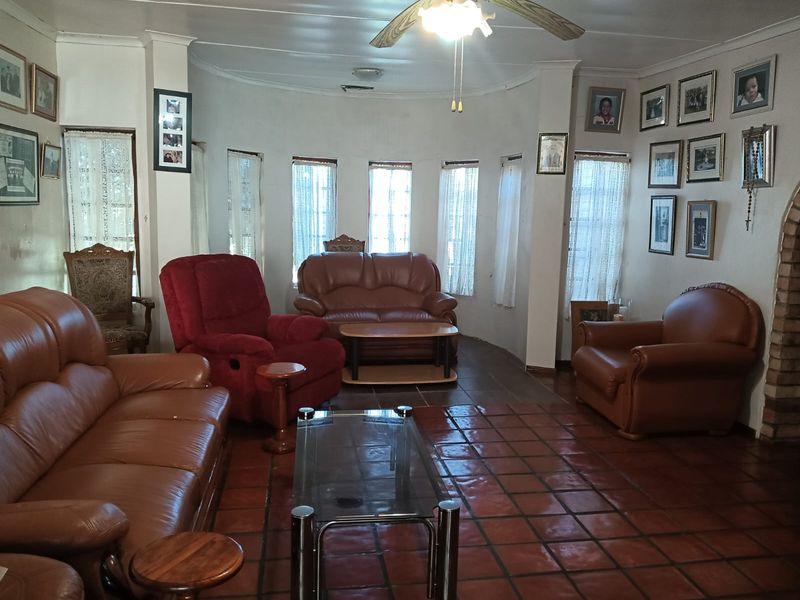 Two Homes, One Exceptional Lifestyle Opportunity for Sale - Photo 4