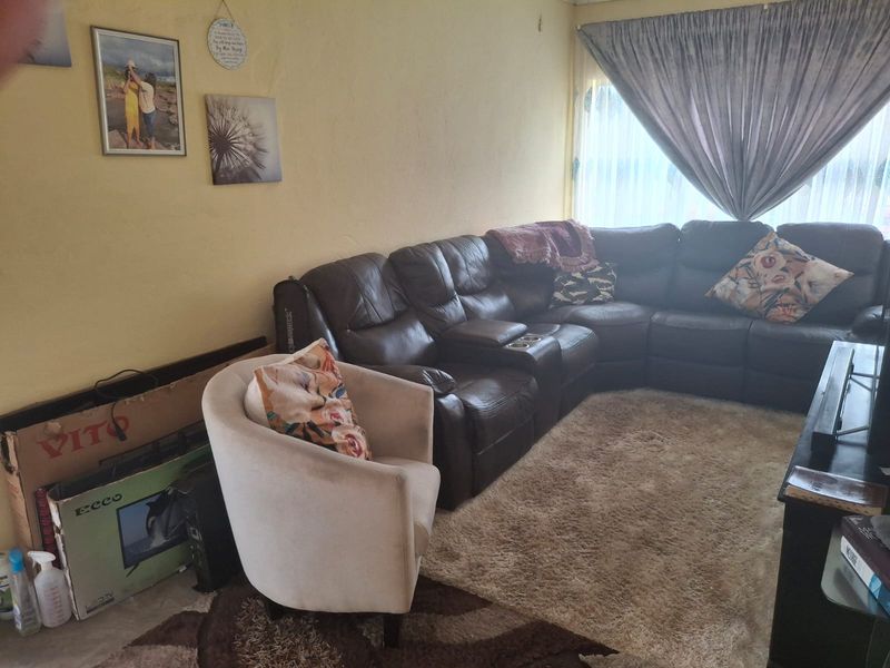 Student accommodation investment opportunity Helikon Park Randfontein - Photo 2