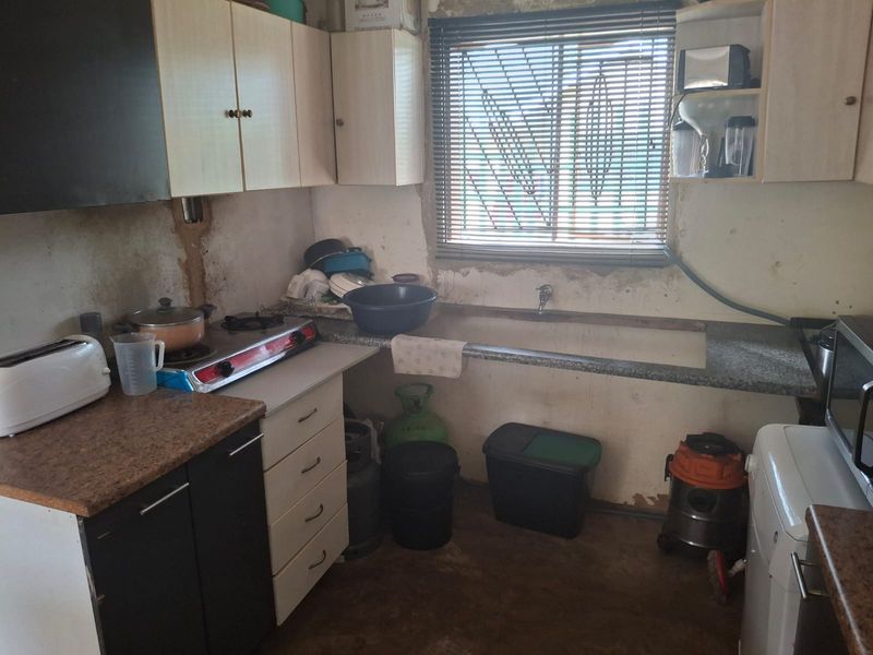 Student accommodation investment opportunity Helikon Park Randfontein - Photo 5