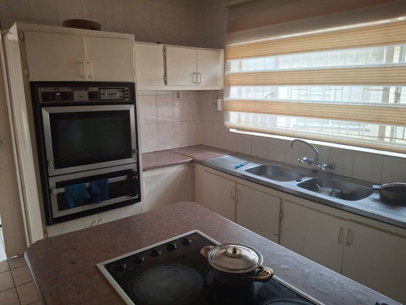 Student accommodation investment opportunity Helikon Park Randfontein - Photo 3