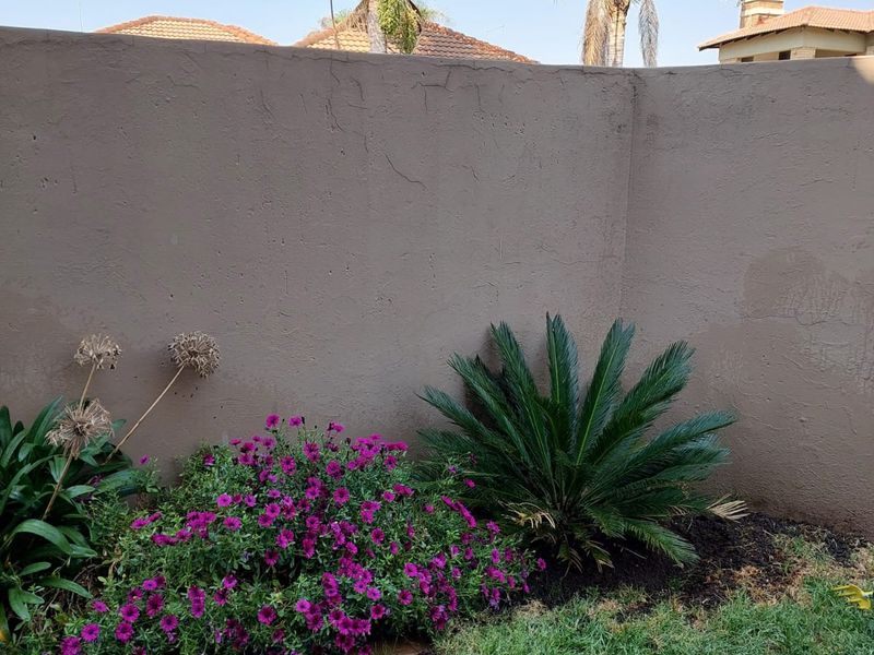 Beautiful stunning family home - Photo 7