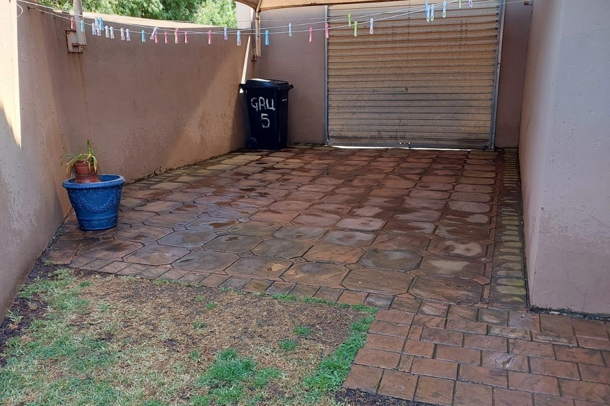 Beautiful stunning family home - Photo 5