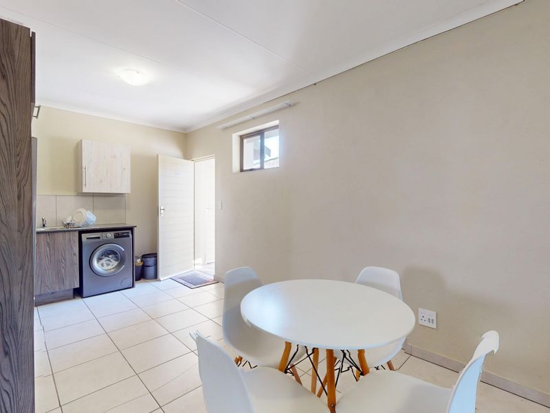 Modern 2-Bedroom Unit in Sought-After Kierland Skye - Photo 7