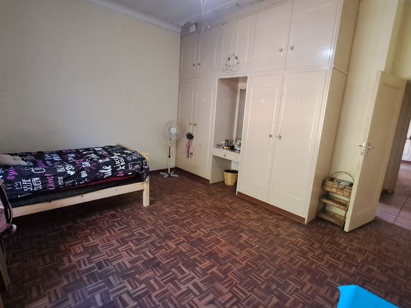 Spacious 5-Bedroom, 4-Bathroom Family Home for Sale in Grootvlei – Comfort and Space Combined! - Photo 6