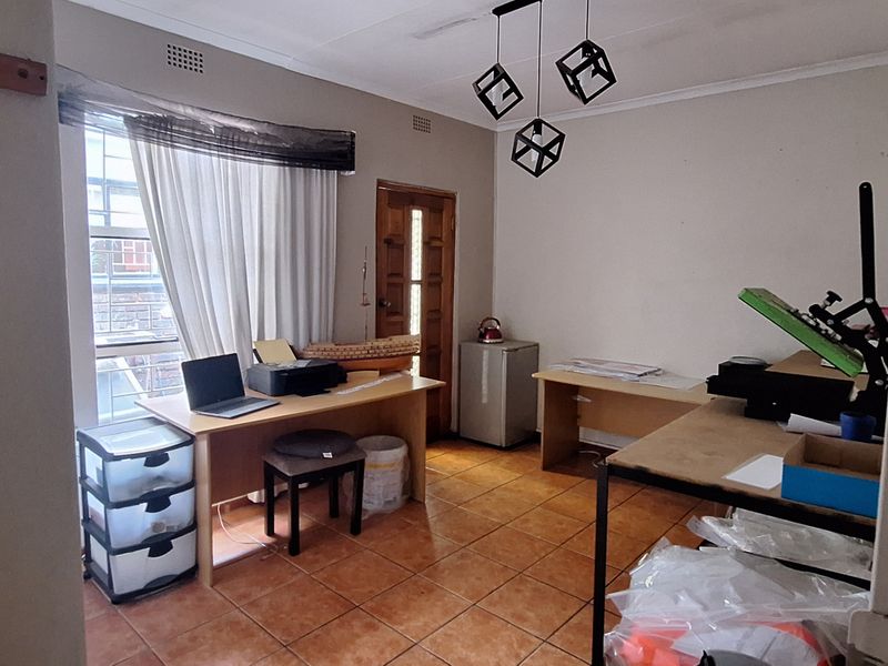 Beautiful family home in SW 2 - Photo 10