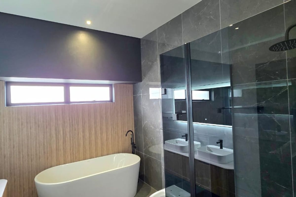 Spacious 4-Bedroom Family Home with Boma & Staff Quarters in Fountainbrook Estate - Photo 4