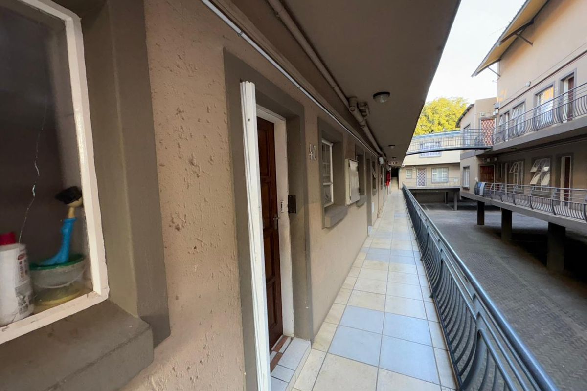 Investment Opportunity in Prime Central Location - Photo 4