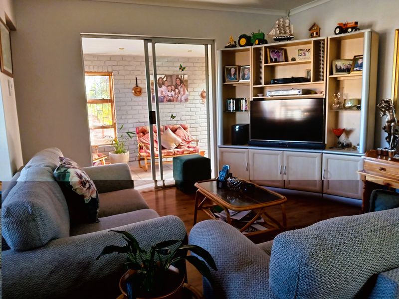 Meet Perfection! - Photo 5