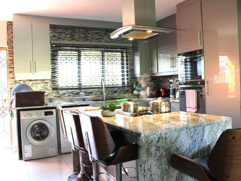 Elegant Investment Oasis with Unmatched Potential - Photo 3