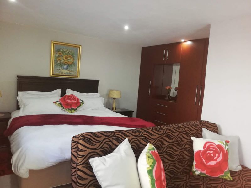 Elegant Investment Oasis with Unmatched Potential - Photo 9