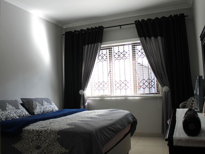 Elegant Investment Oasis with Unmatched Potential - Photo 10