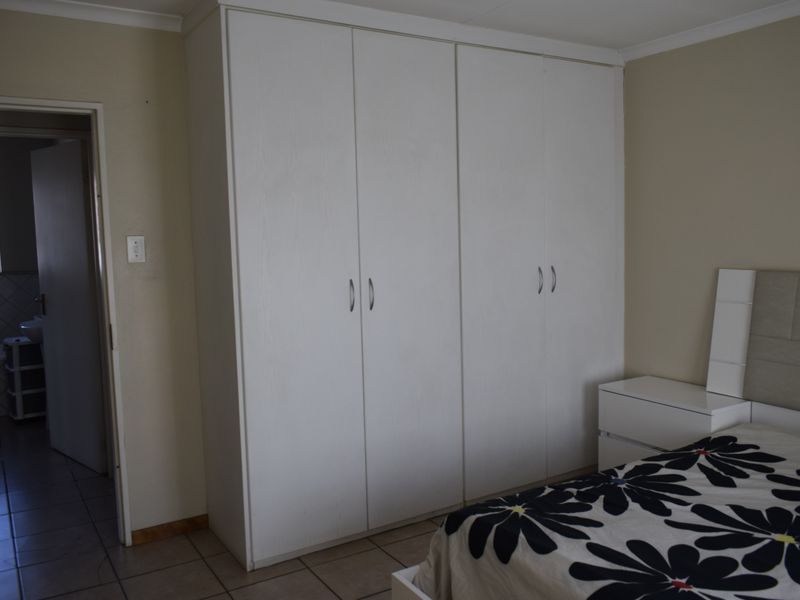 Modern 2 bedroom Townhouse for sale in Van Dyk Park - Photo 5