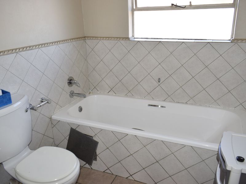 Modern 2 bedroom Townhouse for sale in Van Dyk Park - Photo 9