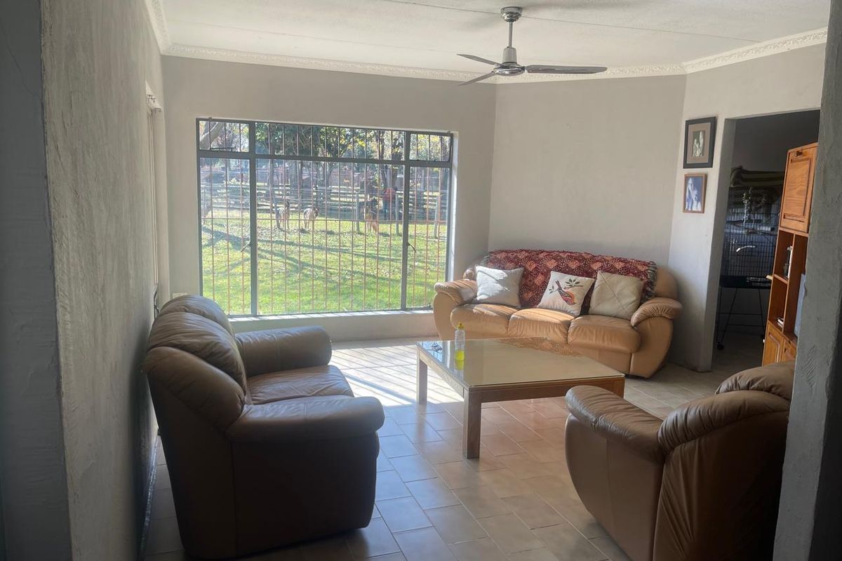 Live Free & Fully Off-the-Grid – 1ha Midvaal Escape with Endless Potential! - Photo 5