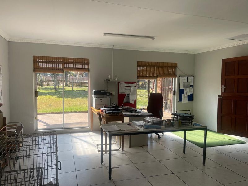 Live Free & Fully Off-the-Grid – 1ha Midvaal Escape with Endless Potential! - Photo 3