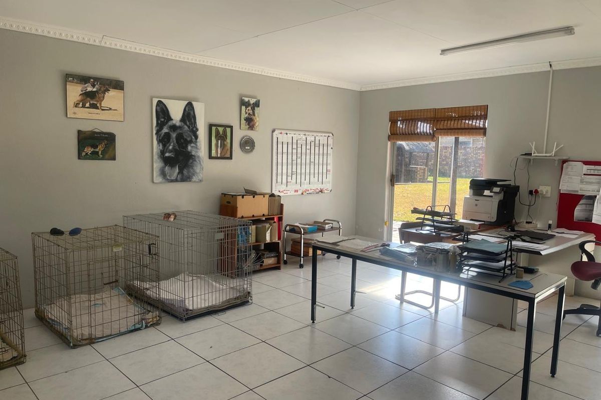 Live Free & Fully Off-the-Grid – 1ha Midvaal Escape with Endless Potential! - Photo 2