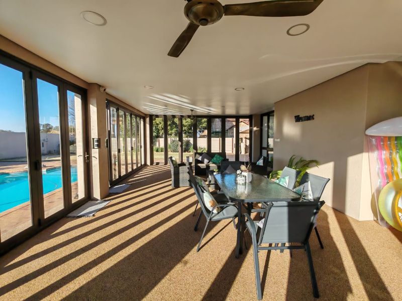 4 Bedroom House for Sale in Vaalpark - Photo 5