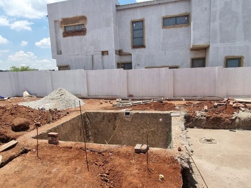 Modern Family Living in Fountainbrook Estate with Stylish Outdoor Entertaining. - Photo 6