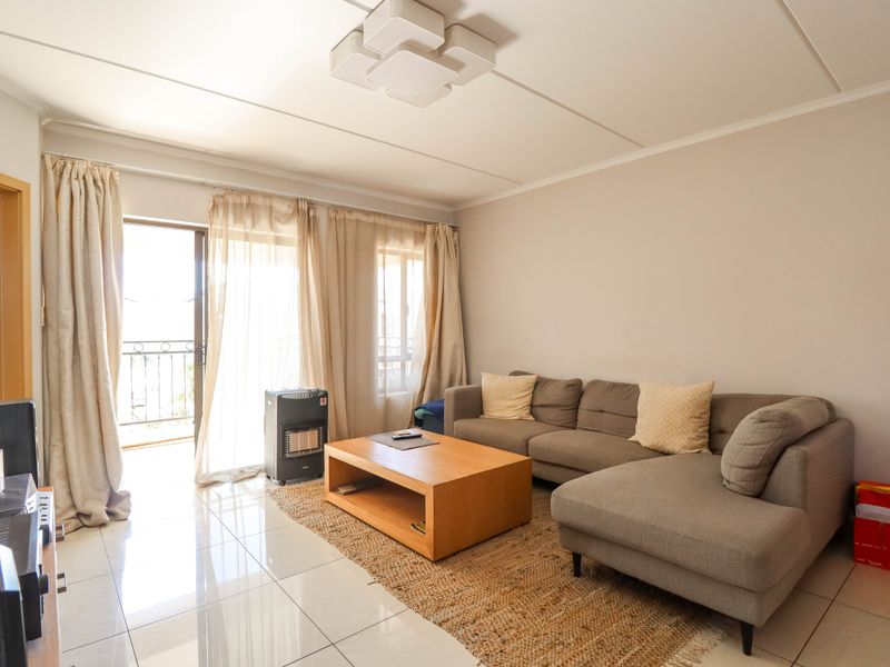 Elegant Unit in Premier Complex - Photo 5