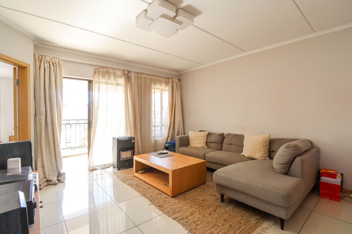 Elegant Unit in Premier Complex - Photo 5