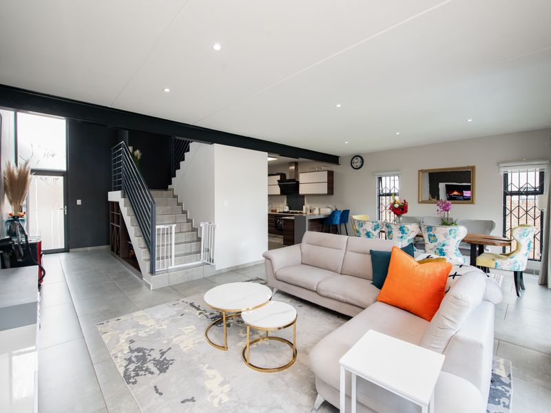 MODERN 3 BEDROOM HOUSE IN THE HUTTON ESTATE - Photo 10