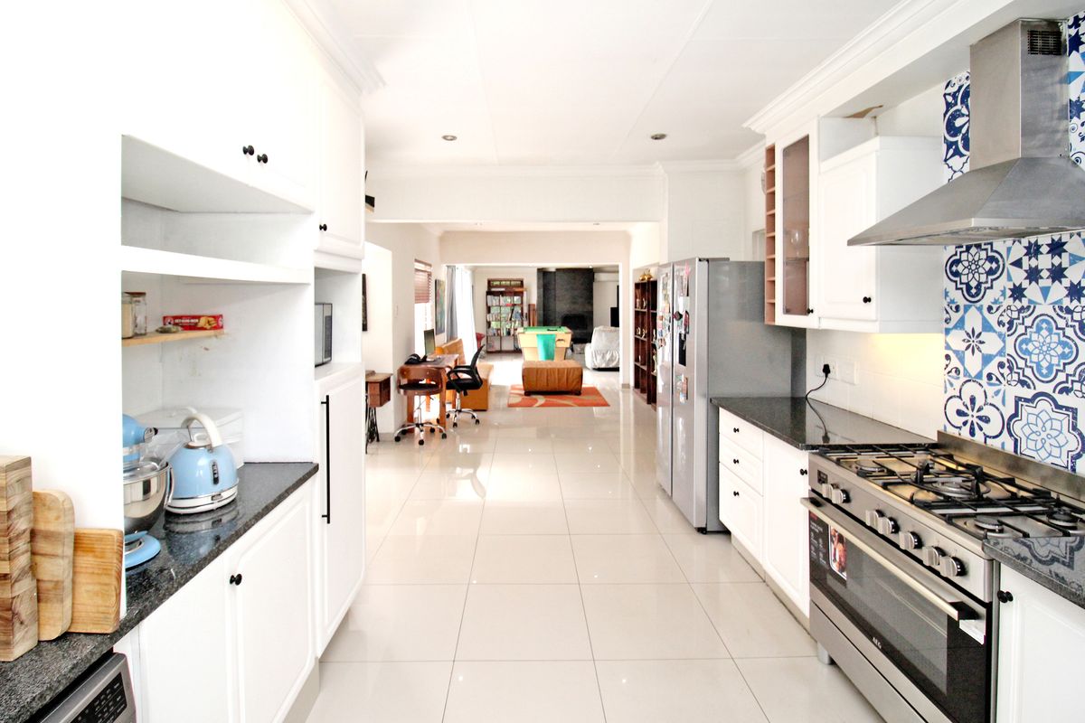 Single story easy living! - Photo 5