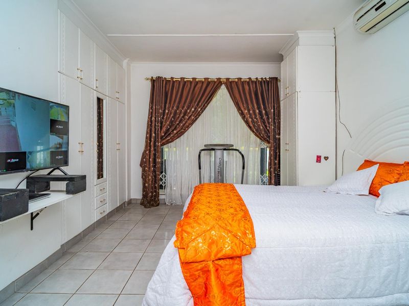 🏡 Beautiful Family Home for Sale in Prime Athol Heights Location - Photo 9