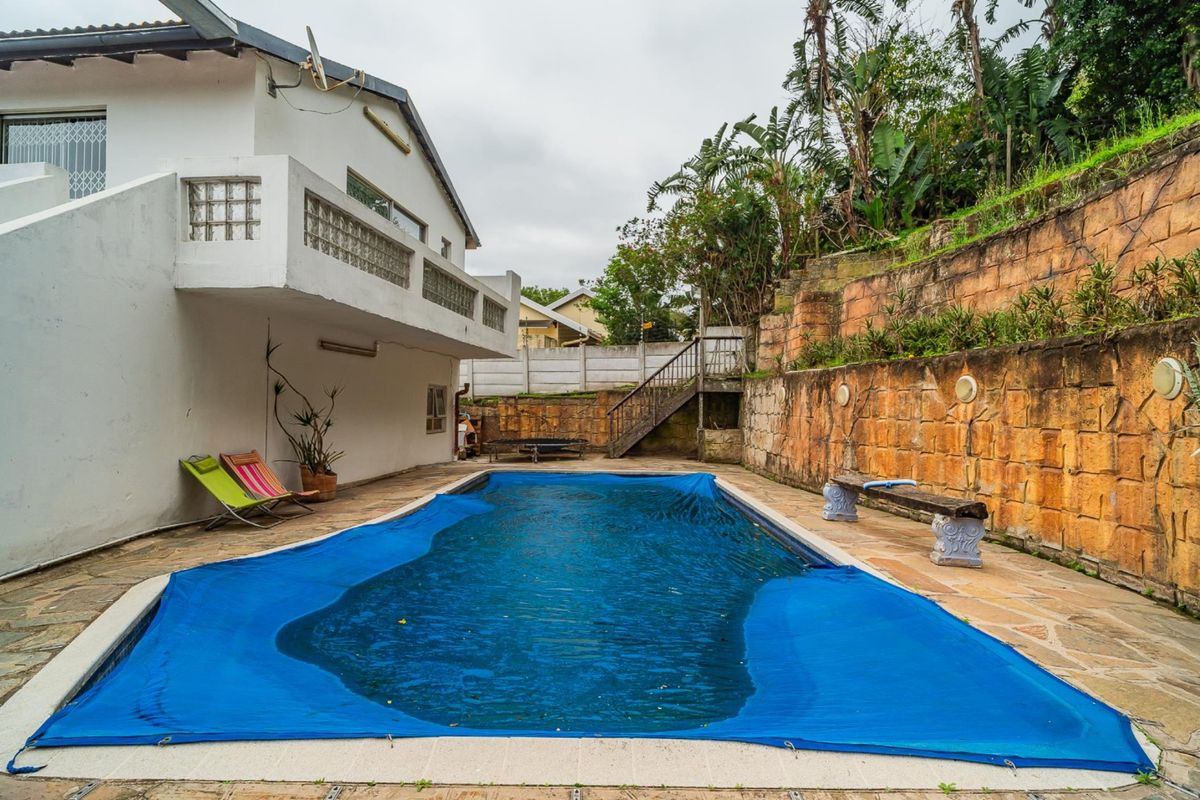 🏡 Beautiful Family Home for Sale in Prime Athol Heights Location - Photo 3