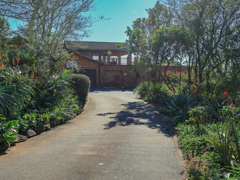 Exquisite 4-Bedroom Home in KwaWula Game Estate, Howick - Photo 5