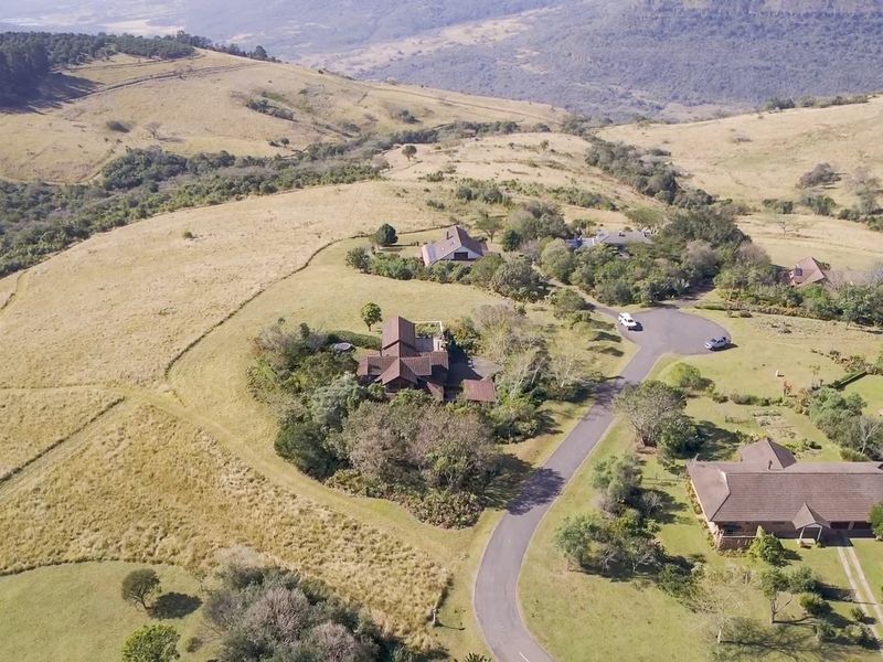 Exquisite 4-Bedroom Home in KwaWula Game Estate, Howick - Photo 2