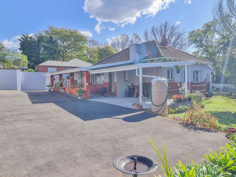 Beautiful Family Home in Clarendon - Photo 7