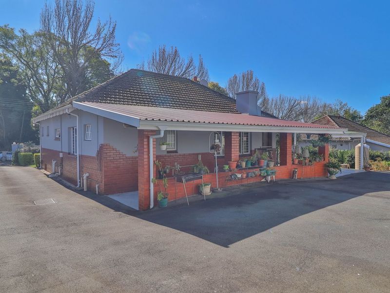 Beautiful Family Home in Clarendon - Photo 5