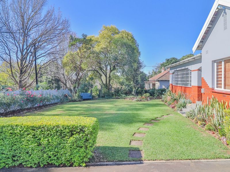 Beautiful Family Home in Clarendon - Photo 2
