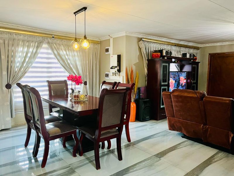 Freehold For Sale In Secunda - Photo 9