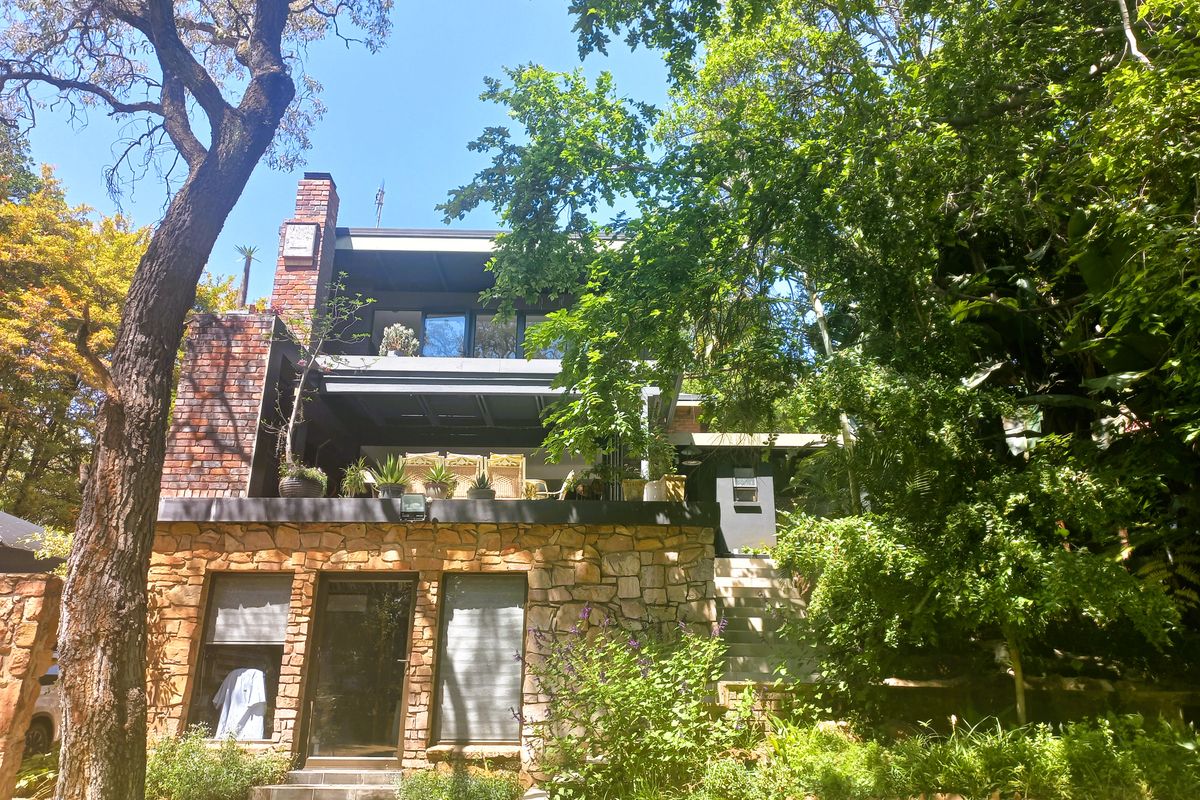 A Private Sanctuary: Luxury Estate Living in Nature - Photo 2