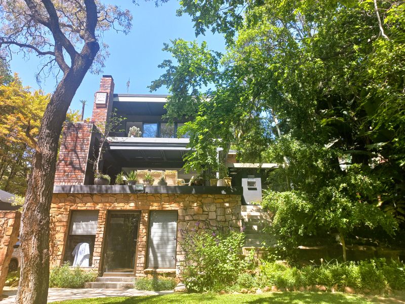 A Private Sanctuary: Luxury Estate Living in Nature - Photo 2