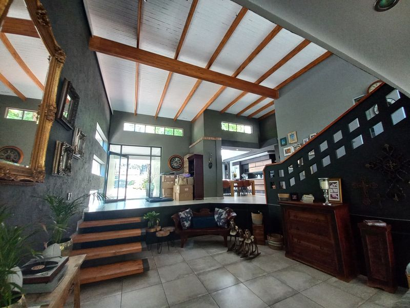 A Private Sanctuary: Luxury Estate Living in Nature - Photo 6