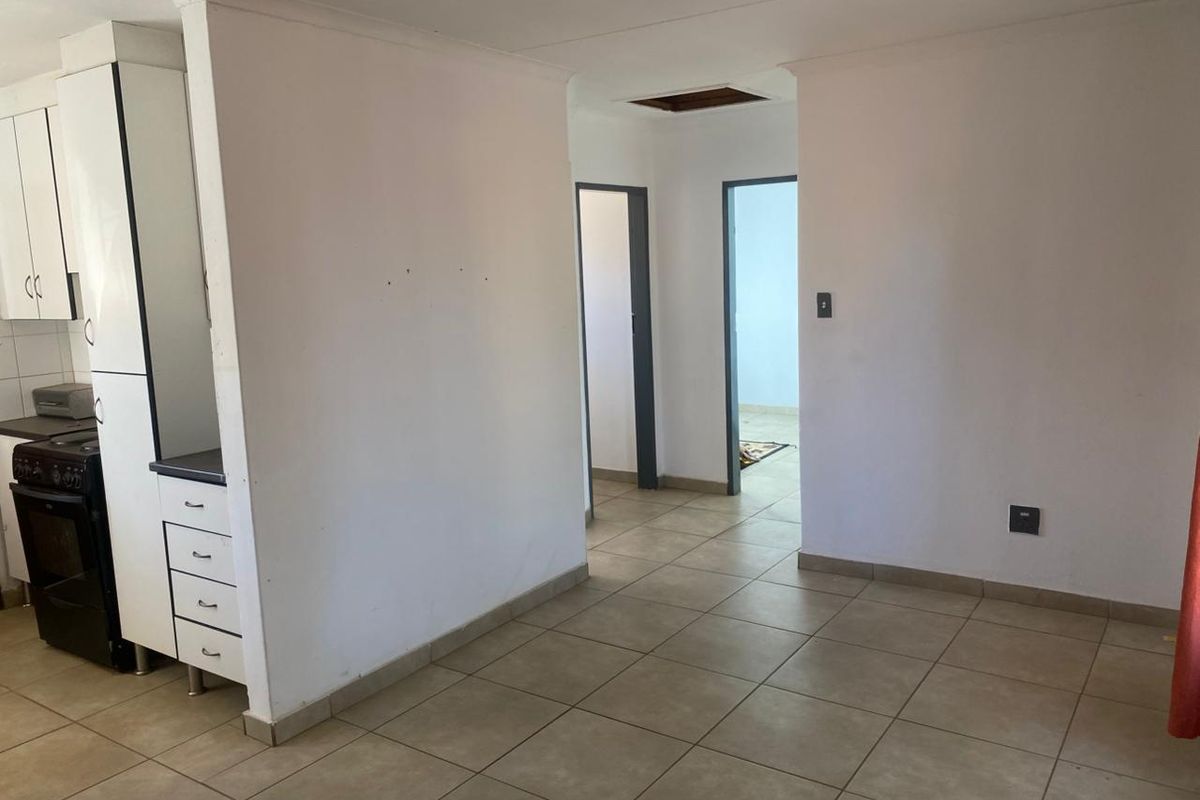 A charming Two Bedroom Home , perfect for family living. - Photo 3